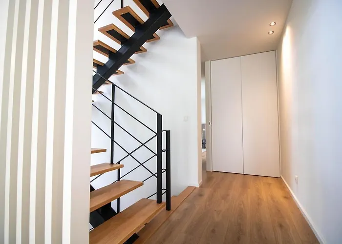 With Pool - Sol Poente *